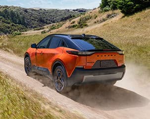 2026 Subaru Uncharted official front three-quarter image